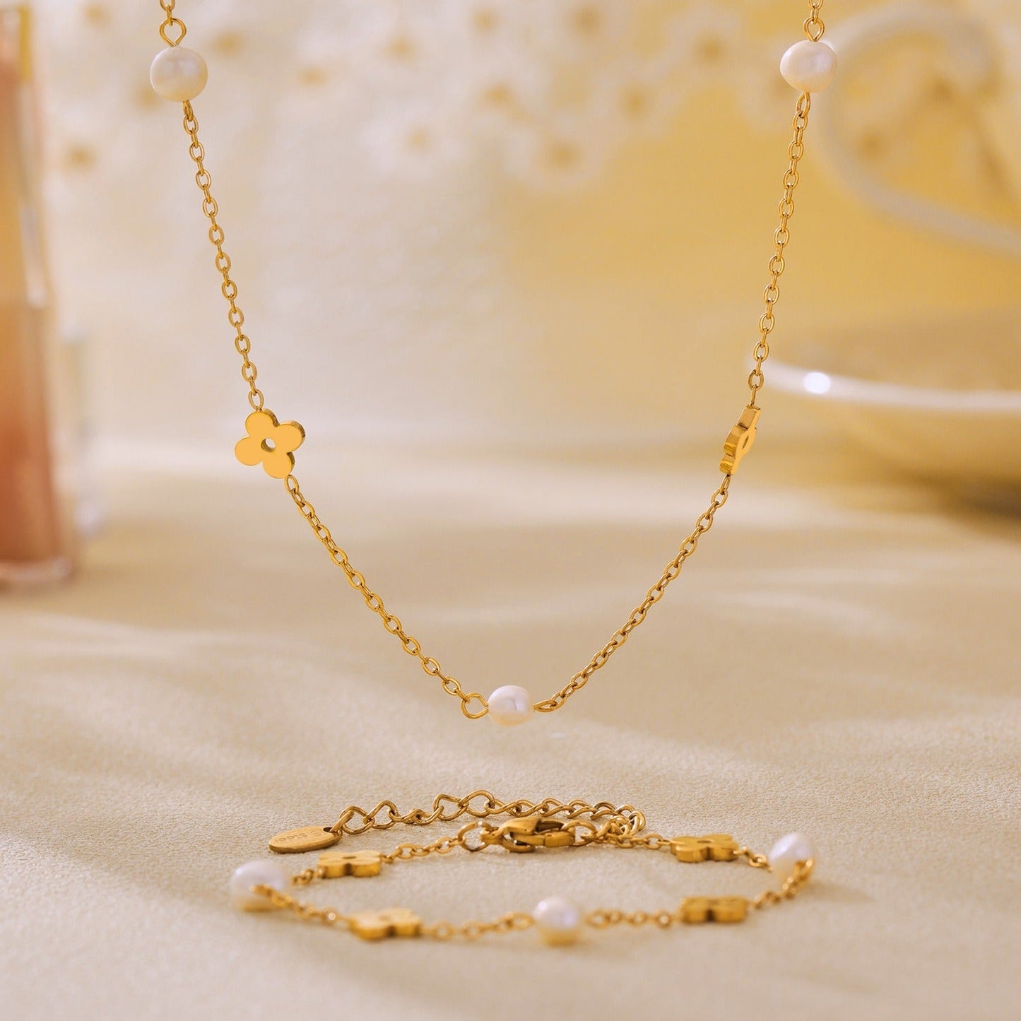 Snapper Rocks Floral Necklace + Bracelet Set