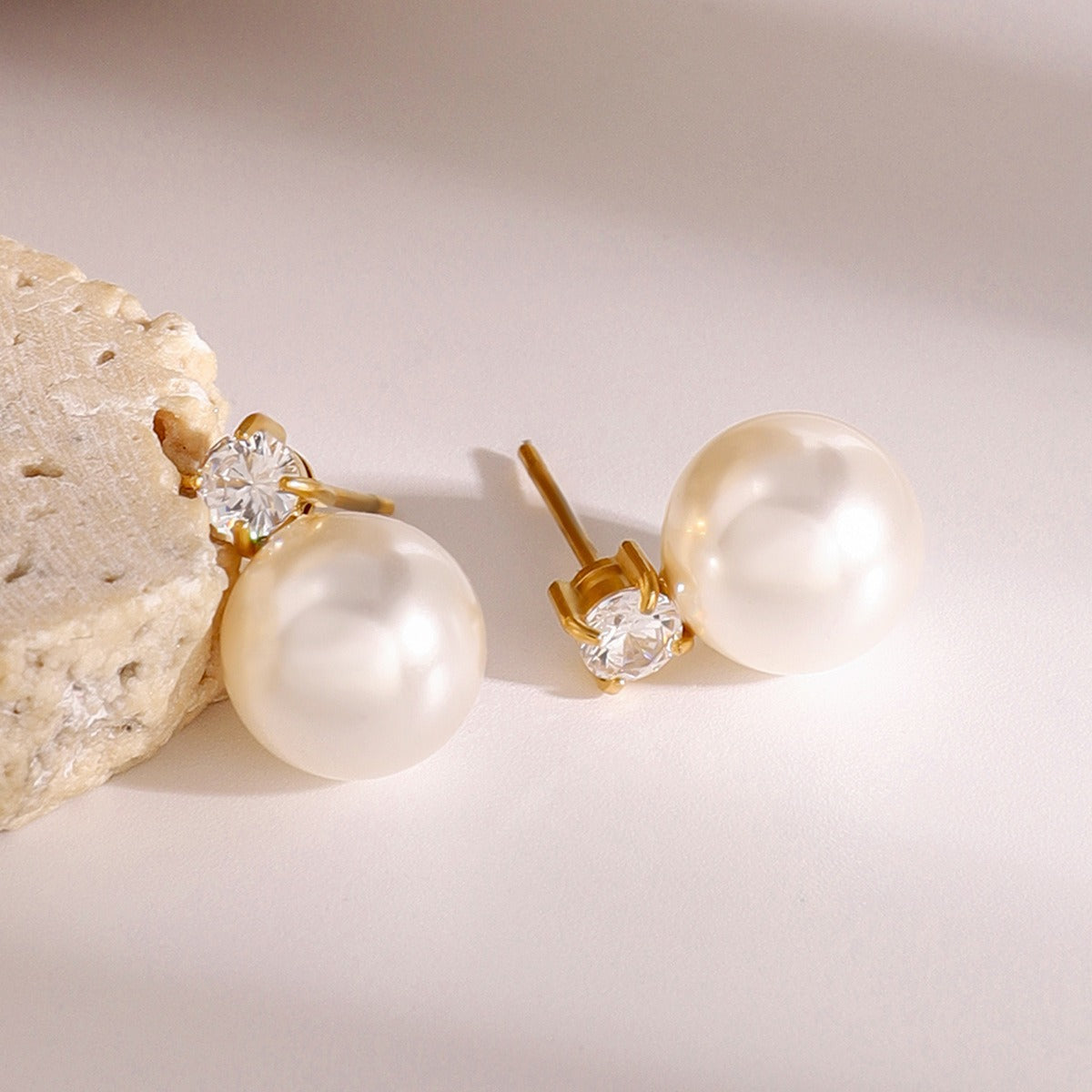 Forster Main 5 Pearl Earrings product photo