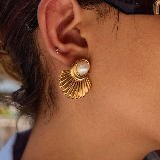 Shelly Beach (Port) Floral Earrings