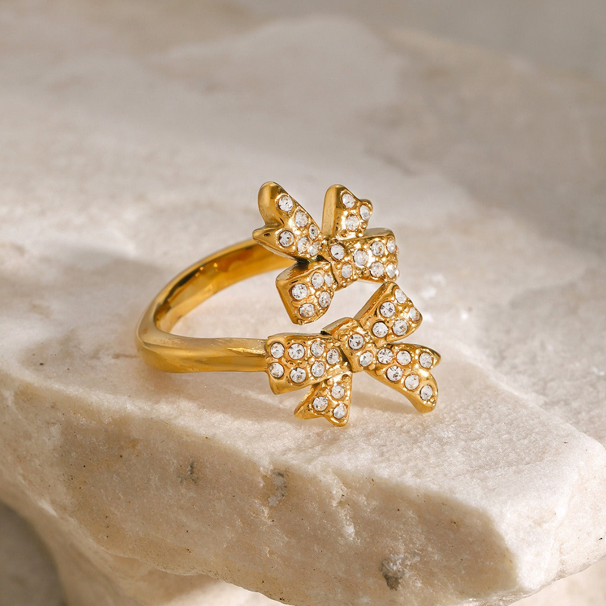 Umina Glow Necklace + Ring Set