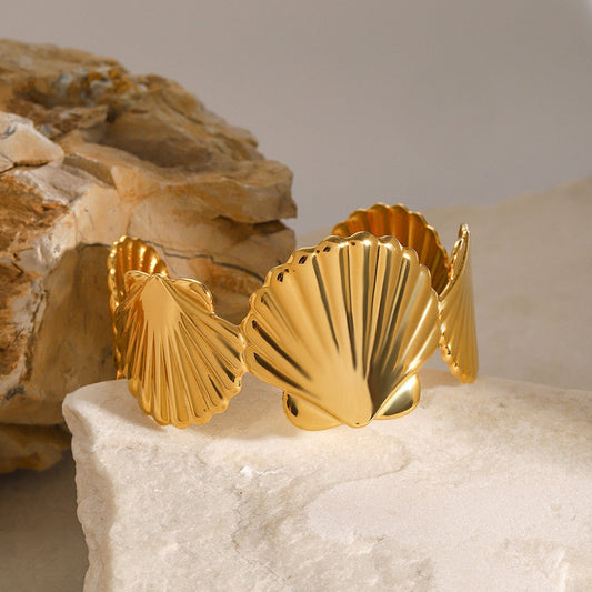 Dunsborough 9 Shell Bracelet Set product photo