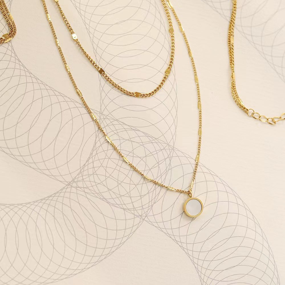 Pinky Beach 8 Geometric Necklace